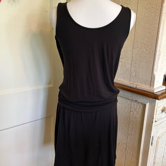 VENUS Black Cowl Neck Sleeveless Midi Dress - Picture 7 of 14